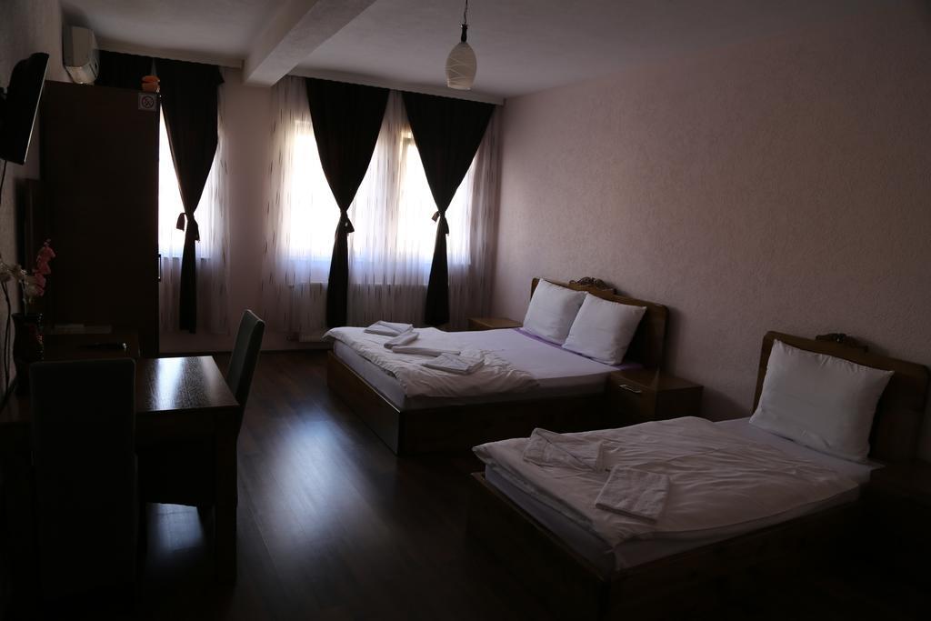 Hotel Antika Prizren Quarto foto